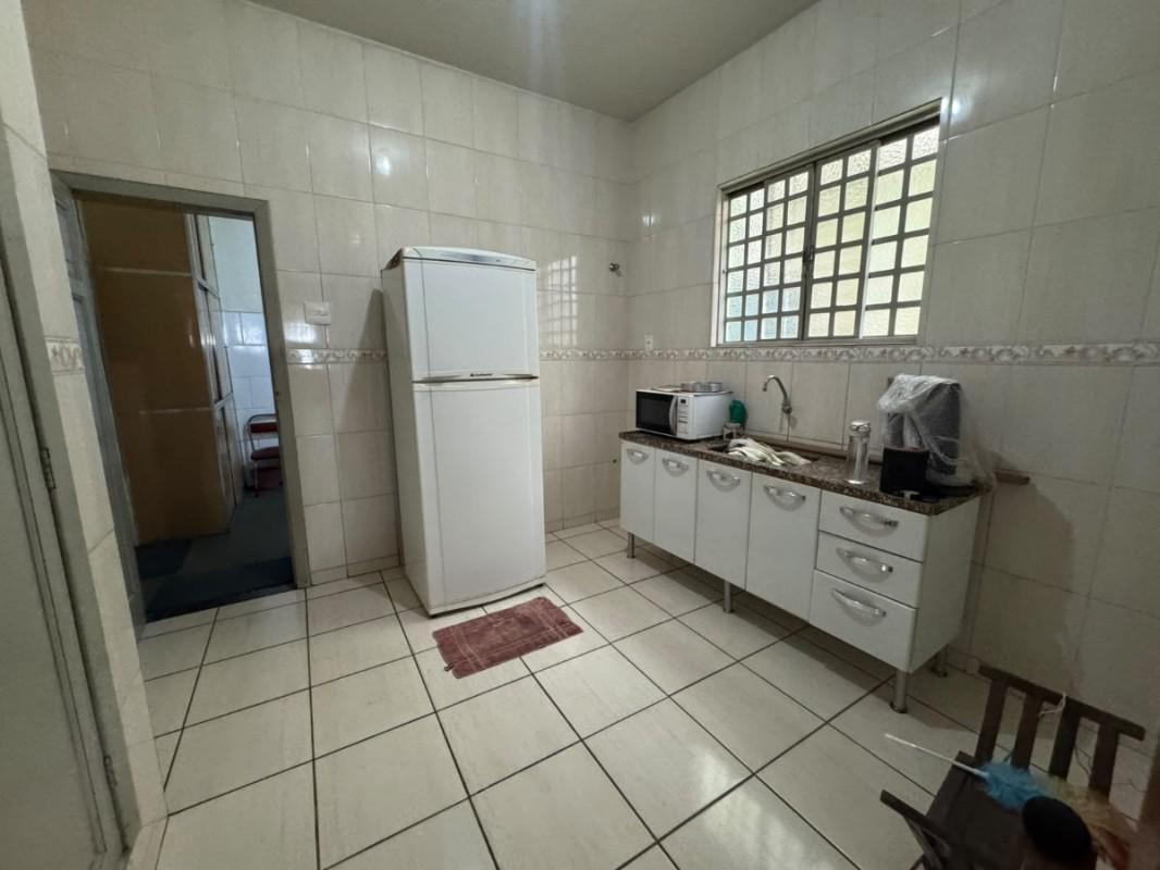 Casa, Concórdia, 4 Quartos, 2 Vagas, 1 Suíte