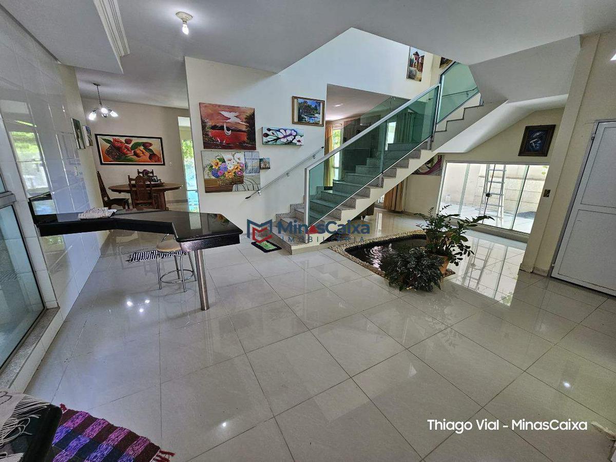 Casa, Santa Maria, 5 Quartos, 5 Vagas, 1 Suíte