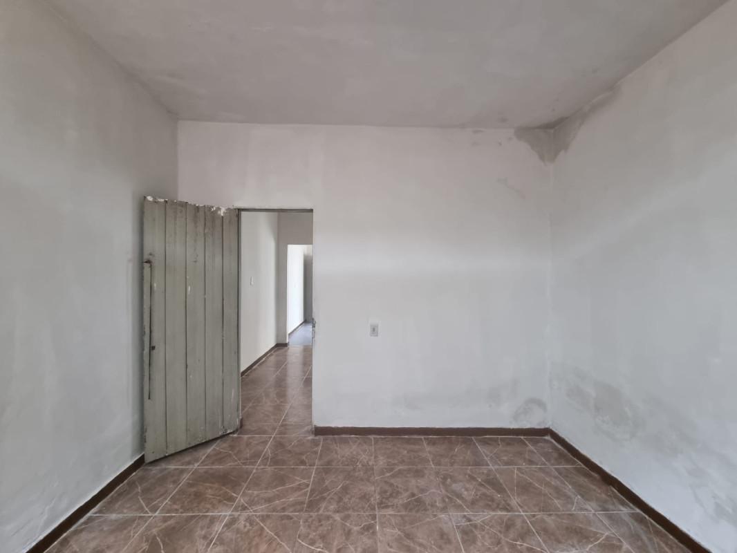 Quitinete, Industrial, 1 Quarto, 0 Vaga