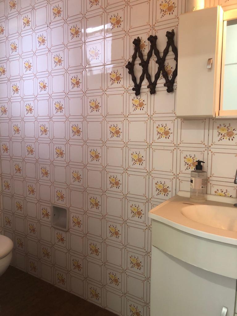 Sala, Funcionários