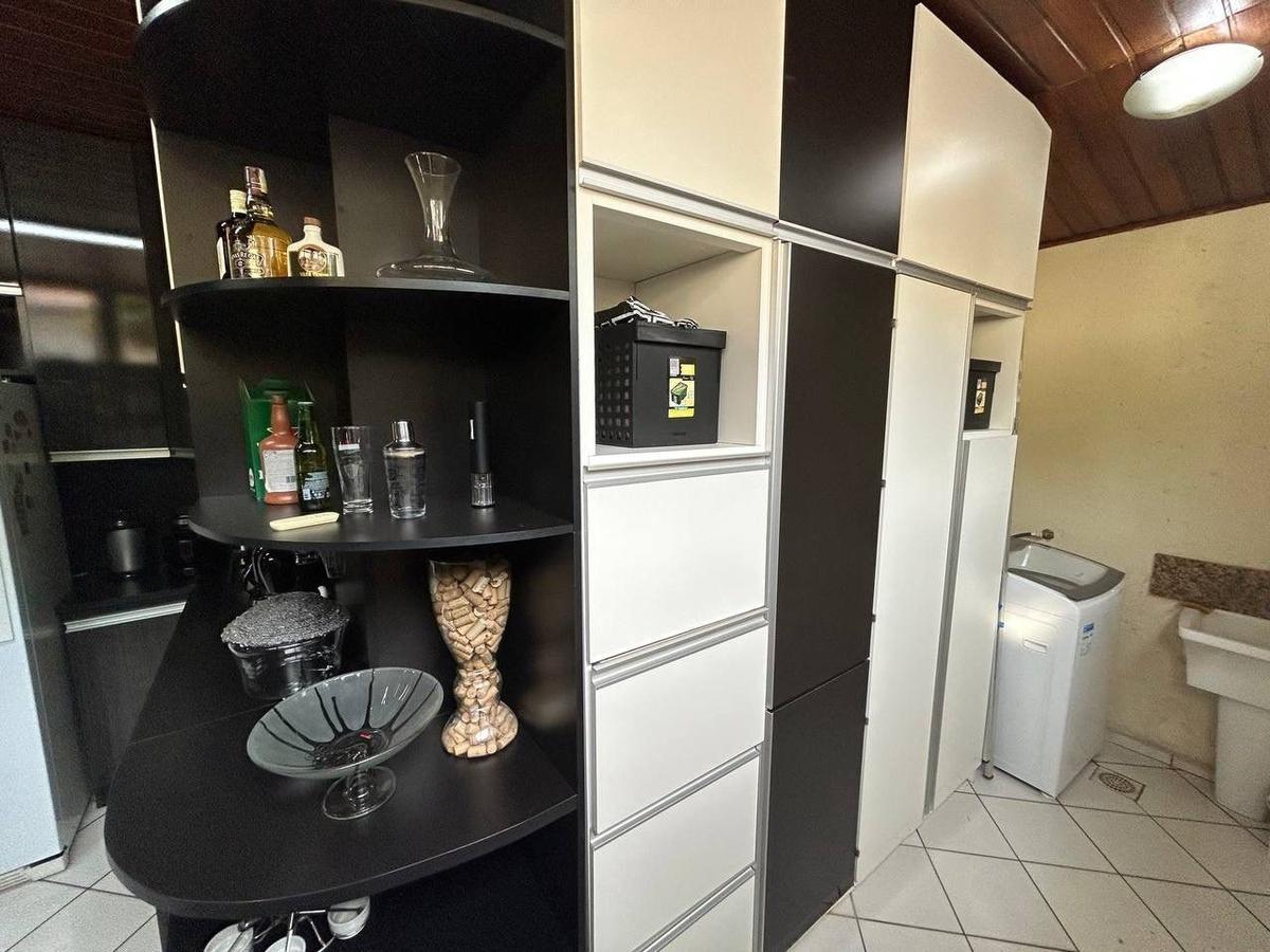 Casa, Centro, 3 Quartos, 3 Vagas, 1 Suíte