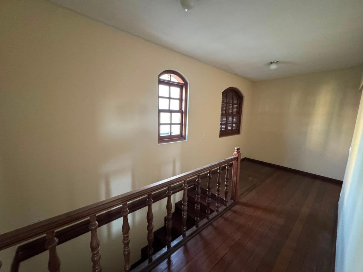 Casa, Floresta, 5 Quartos, 3 Vagas, 1 Suíte