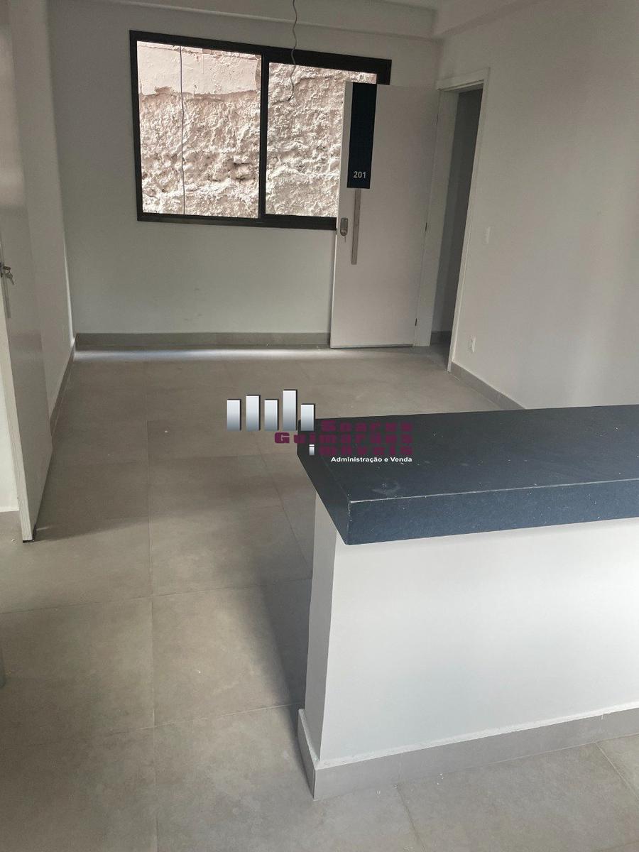 Apartamento, Sagrada Família, 2 Quartos, 1 Vaga, 1 Suíte