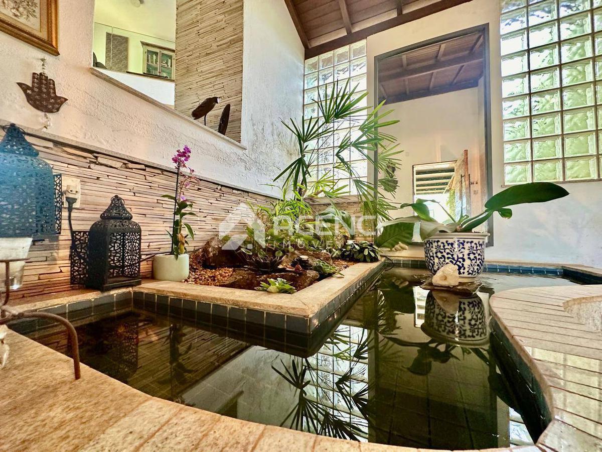 Casa, Jardim Canadá, 5 Quartos, 0 Vaga, 1 Suíte