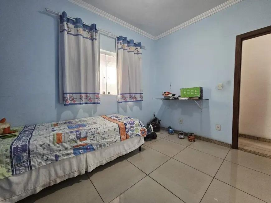 Casa, Santa Branca, 3 Quartos, 2 Vagas, 1 Suíte