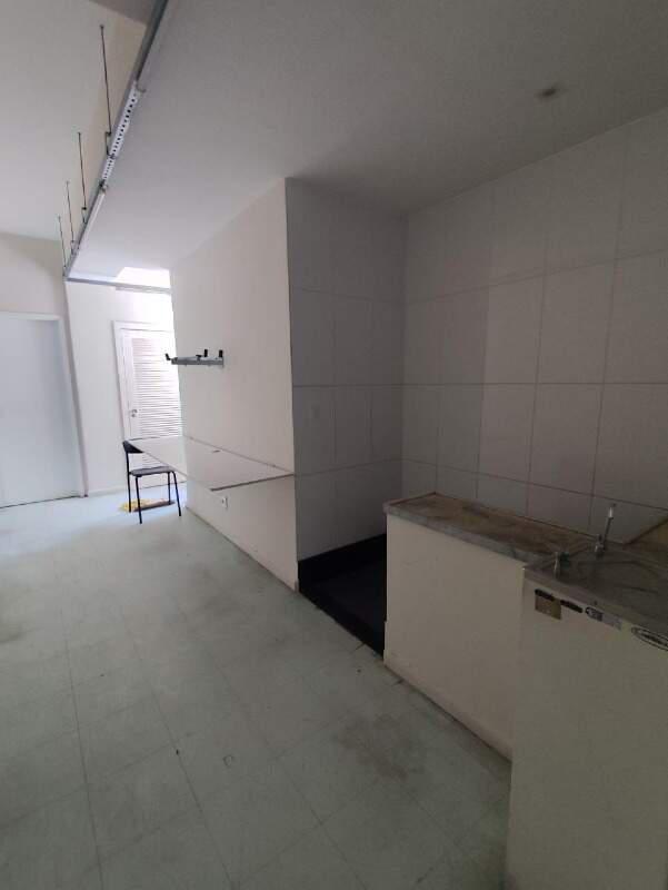 Andar, Centro, 0 Quarto, 0 Vaga