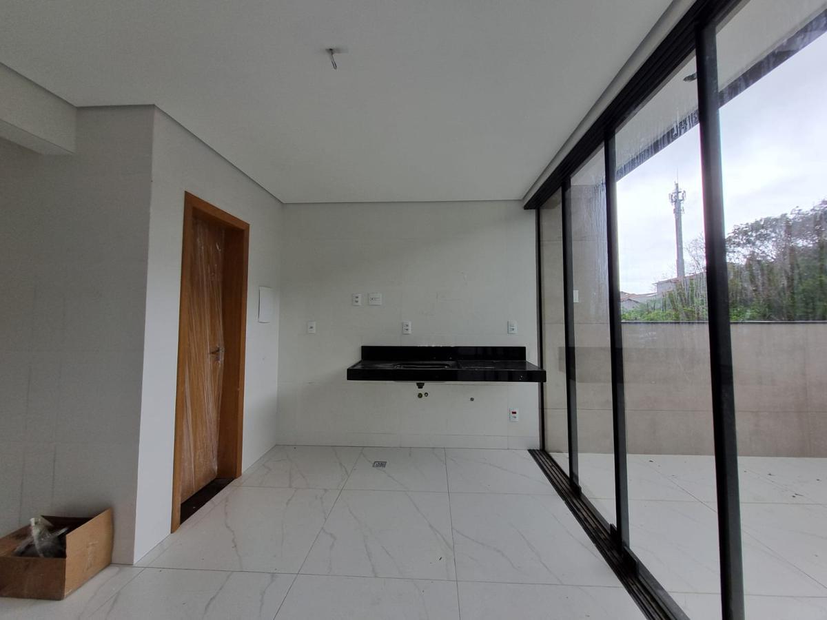Cobertura, Amazonas, 3 Quartos, 2 Vagas, 1 Suíte