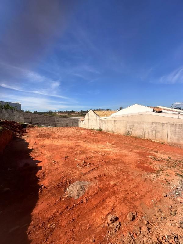 Lote, São João, 0 Quarto, 0 Vaga