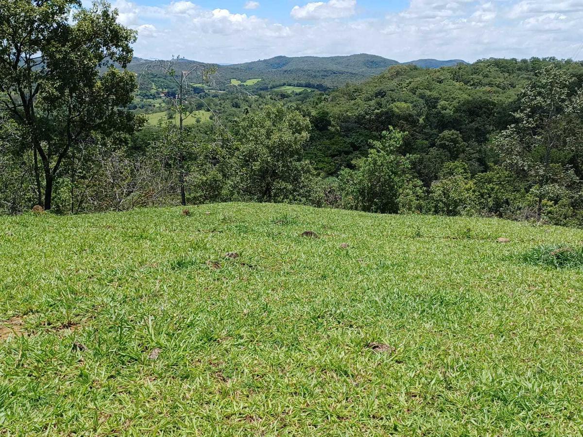 Fazenda, Urucuia, 3 Quartos, 0 Vaga, 1 Suíte