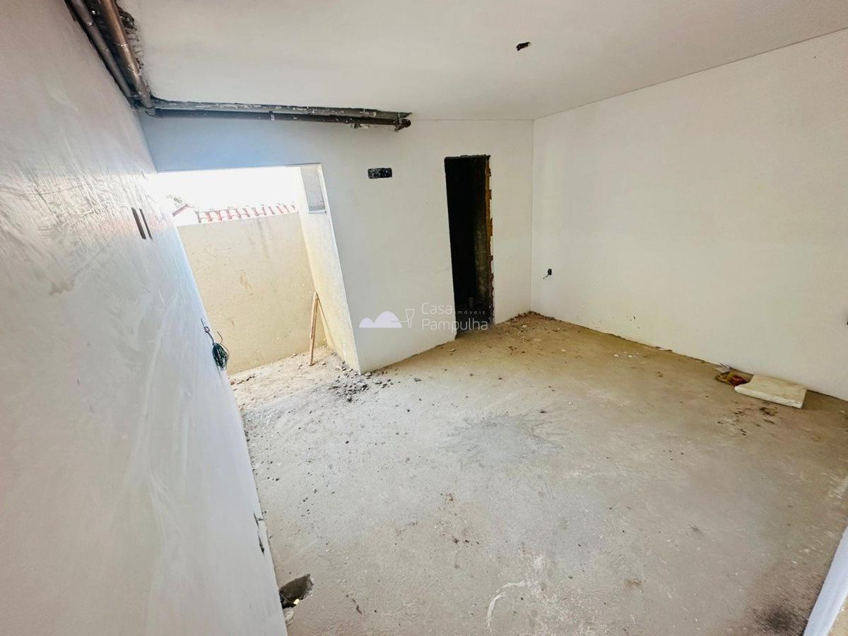 Casa, Planalto, 4 Quartos, 4 Vagas, 1 Suíte