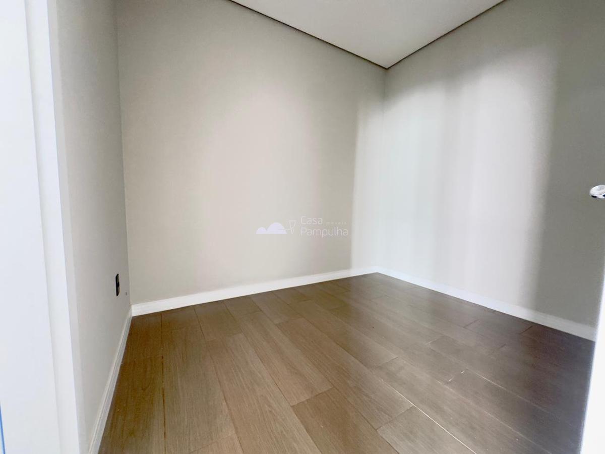 Casa, Trevo, 4 Quartos, 3 Vagas, 3 Suítes