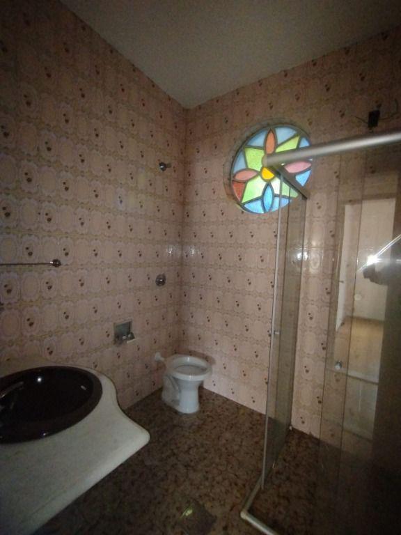 Casa, Centro, 7 Quartos, 0 Vaga