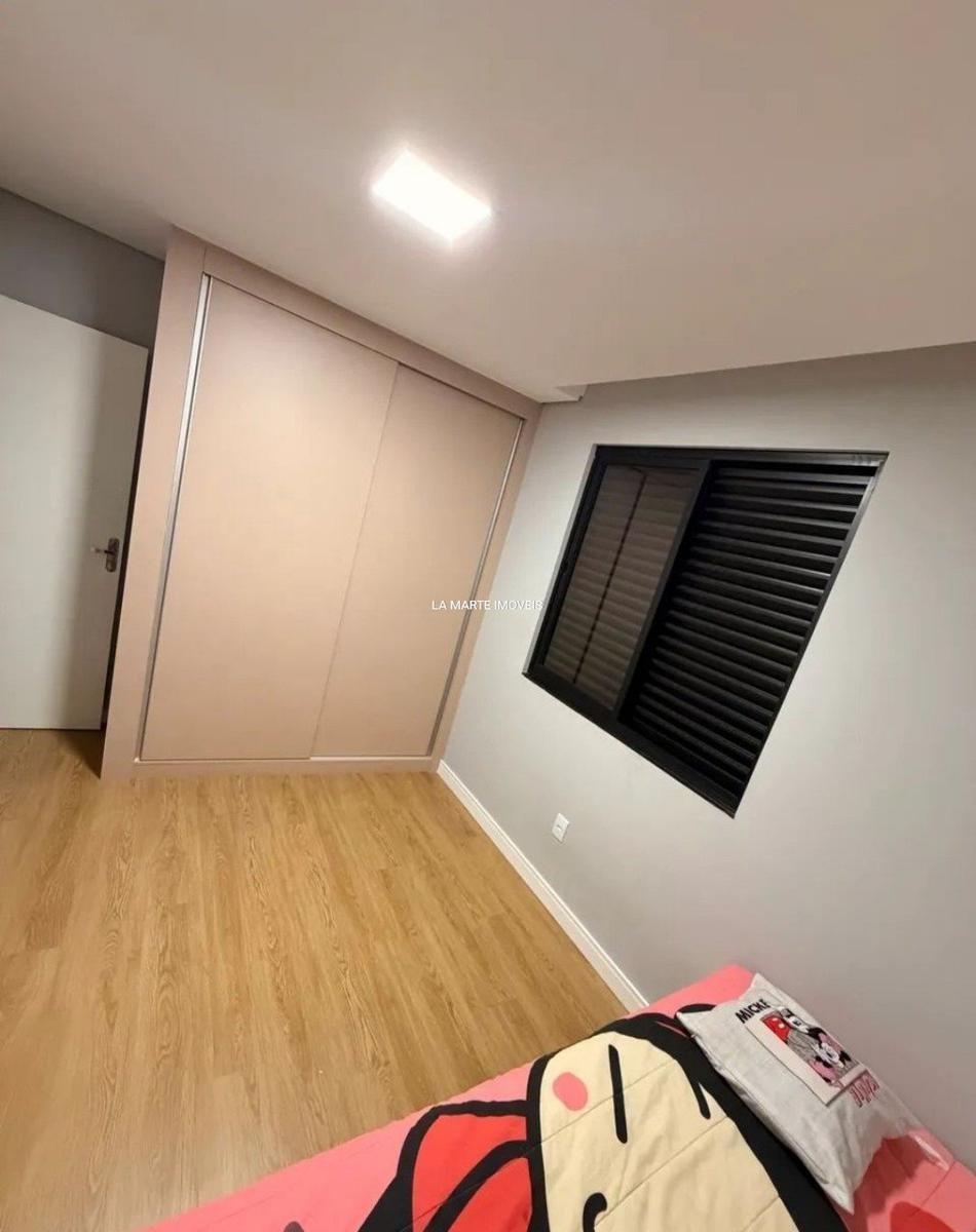 Casa, Industrial, 4 Quartos, 5 Vagas, 2 Suítes