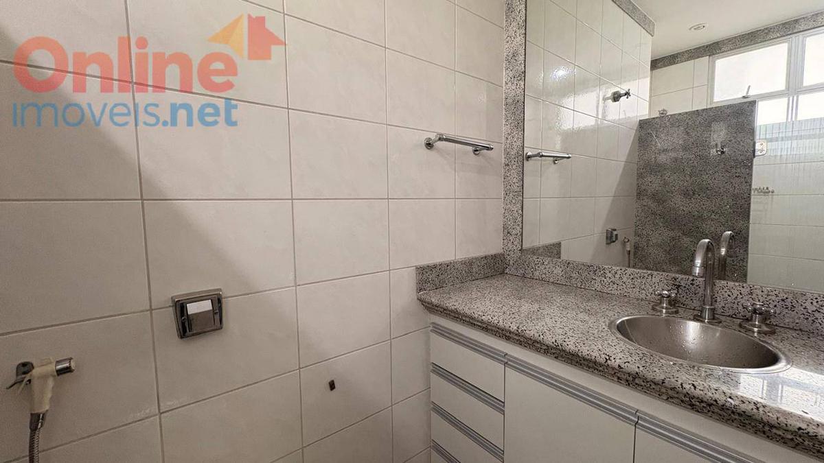 Casa, Vila Paris, 4 Quartos, 0 Vaga, 2 Suítes