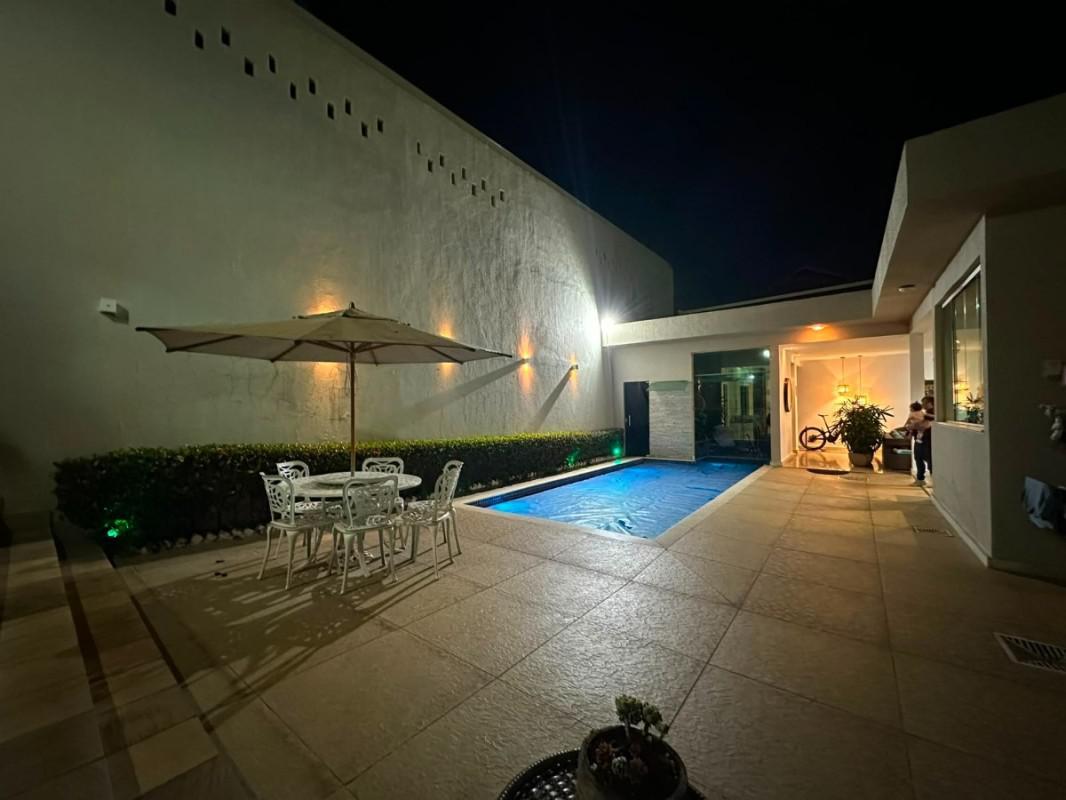 Casa, Milionários, 3 Quartos, 3 Vagas, 2 Suítes