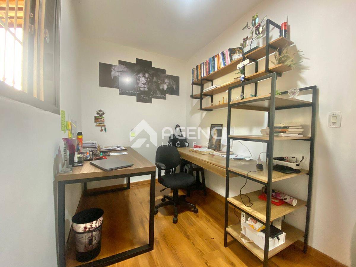 Casa, Serrano, 4 Quartos, 0 Vaga, 1 Suíte