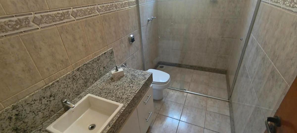 Casa, Pirajá, 3 Quartos, 2 Vagas, 1 Suíte