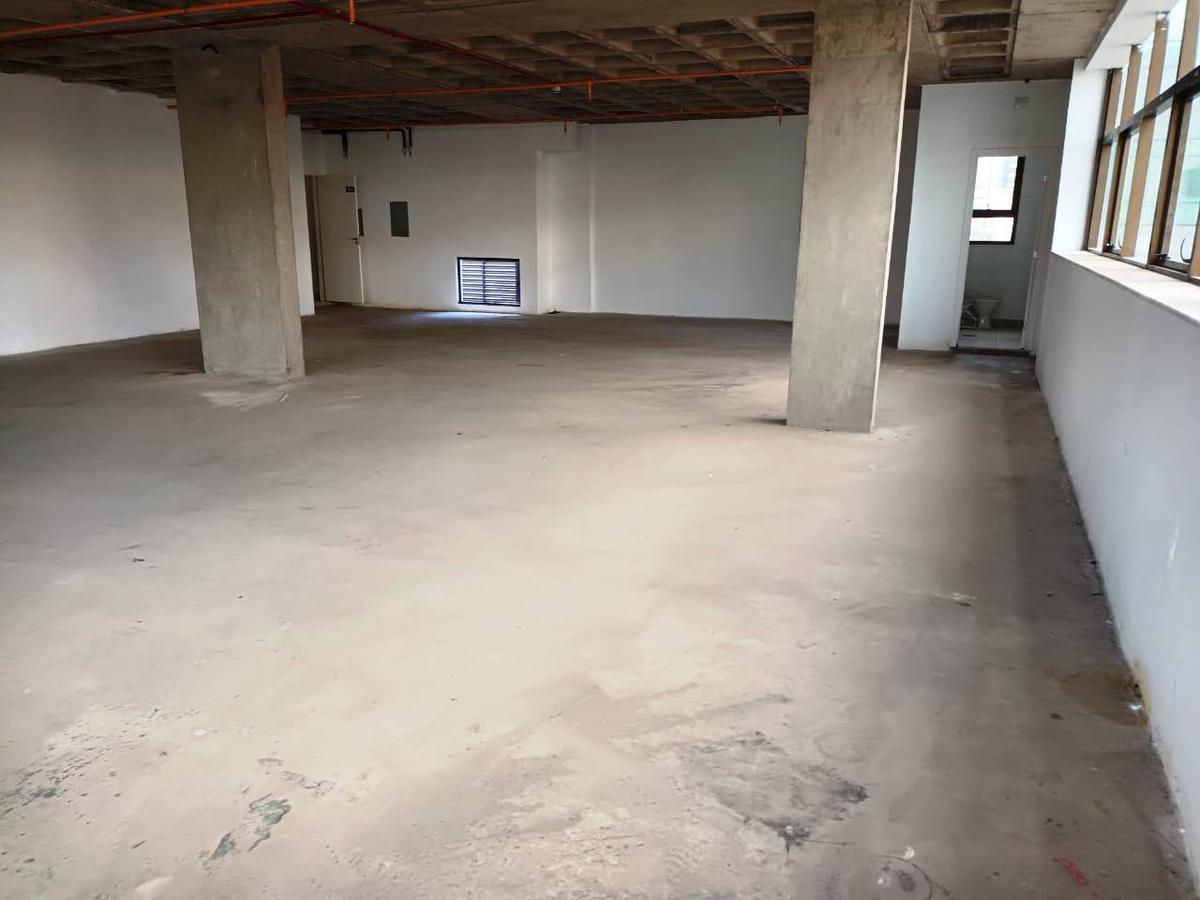 Sala, Savassi, 0 Quarto, 8 Vagas