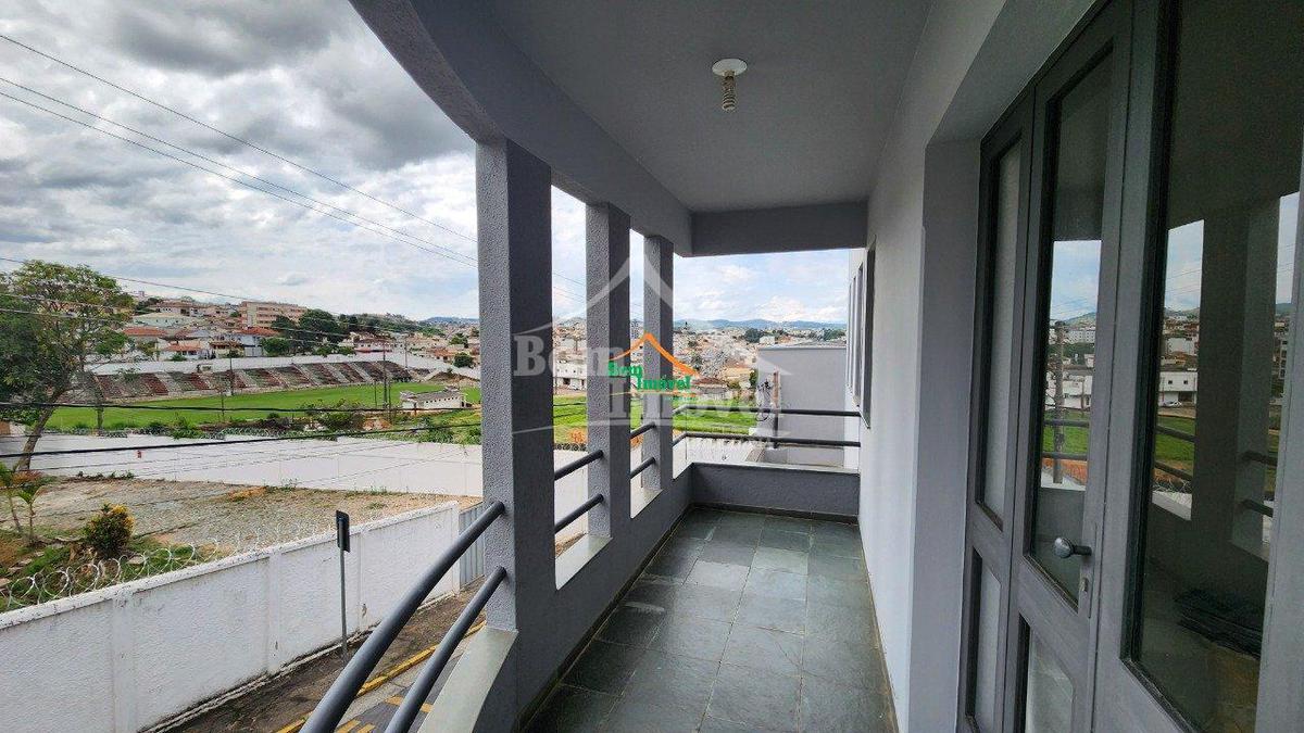 Casa, Centro, 2 Quartos, 1 Vaga, 1 Suíte
