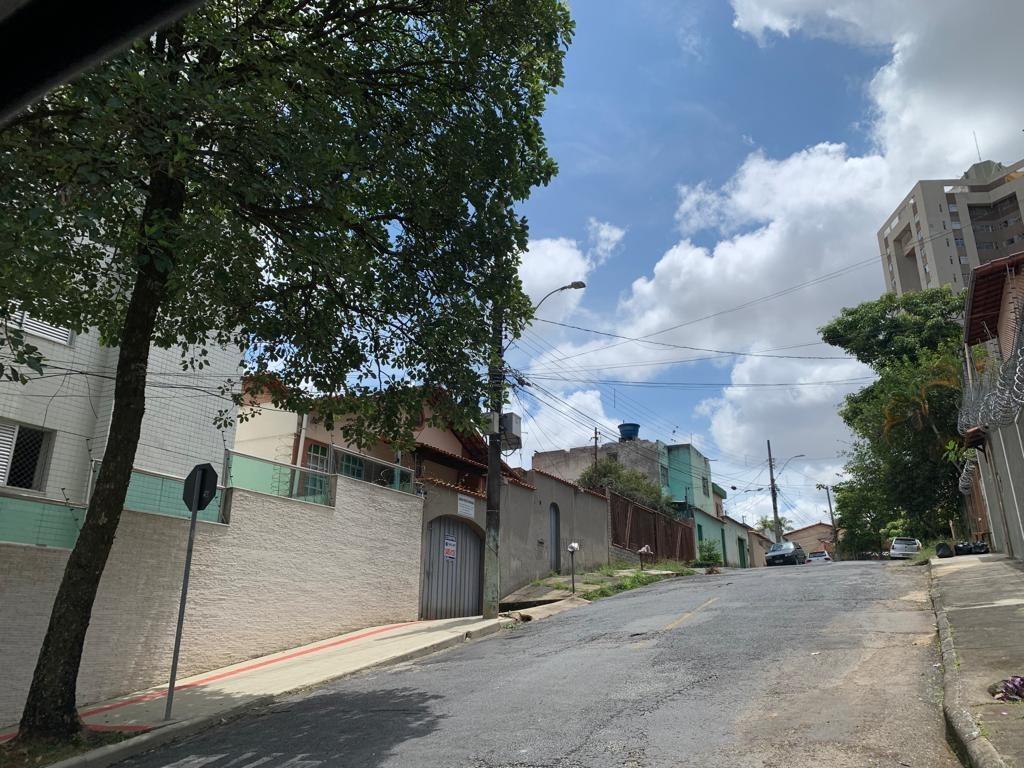 Casa, União, 4 Quartos, 2 Vagas, 1 Suíte