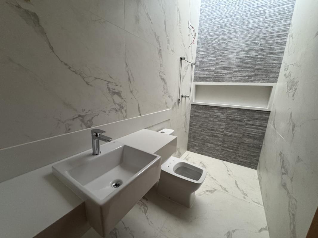 Casa, Jaraguá, 4 Quartos, 3 Vagas, 1 Suíte