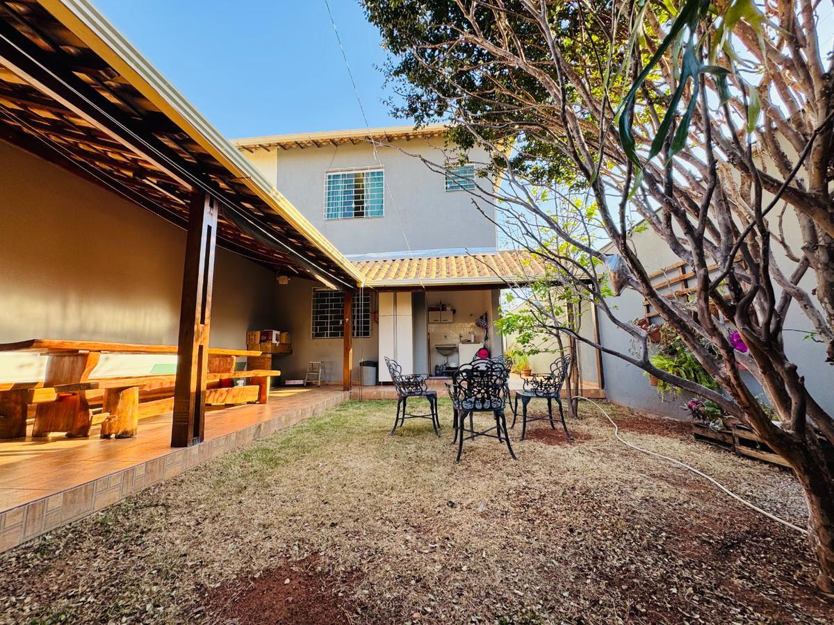 Casa, Rio Branco, 3 Quartos, 2 Vagas, 1 Suíte