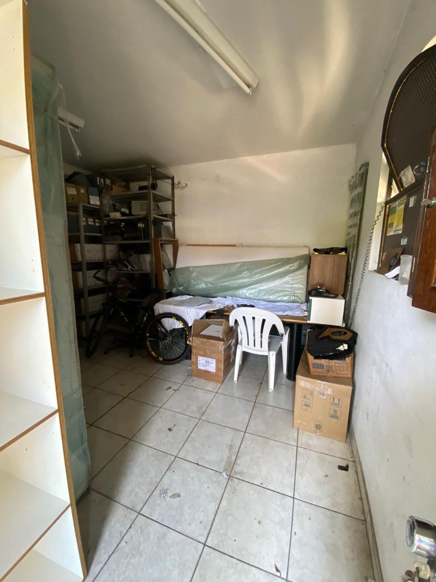 Lote, Colégio Batista, 0 Quarto, 0 Vaga, 2 Suítes