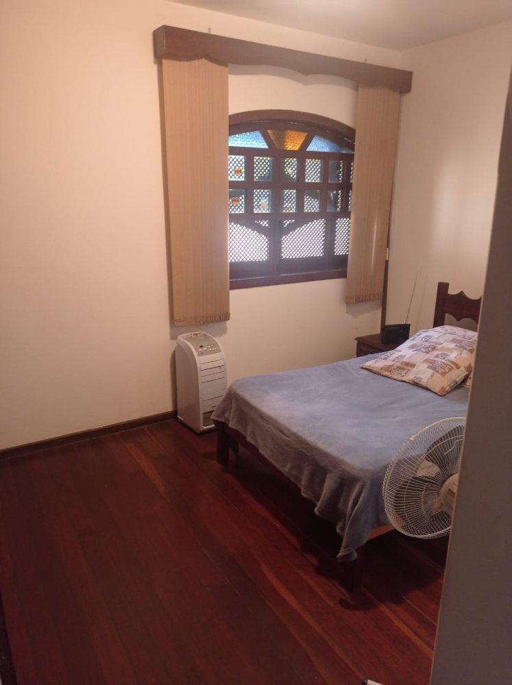 Casa, Centro, 3 Quartos, 0 Vaga, 1 Suíte