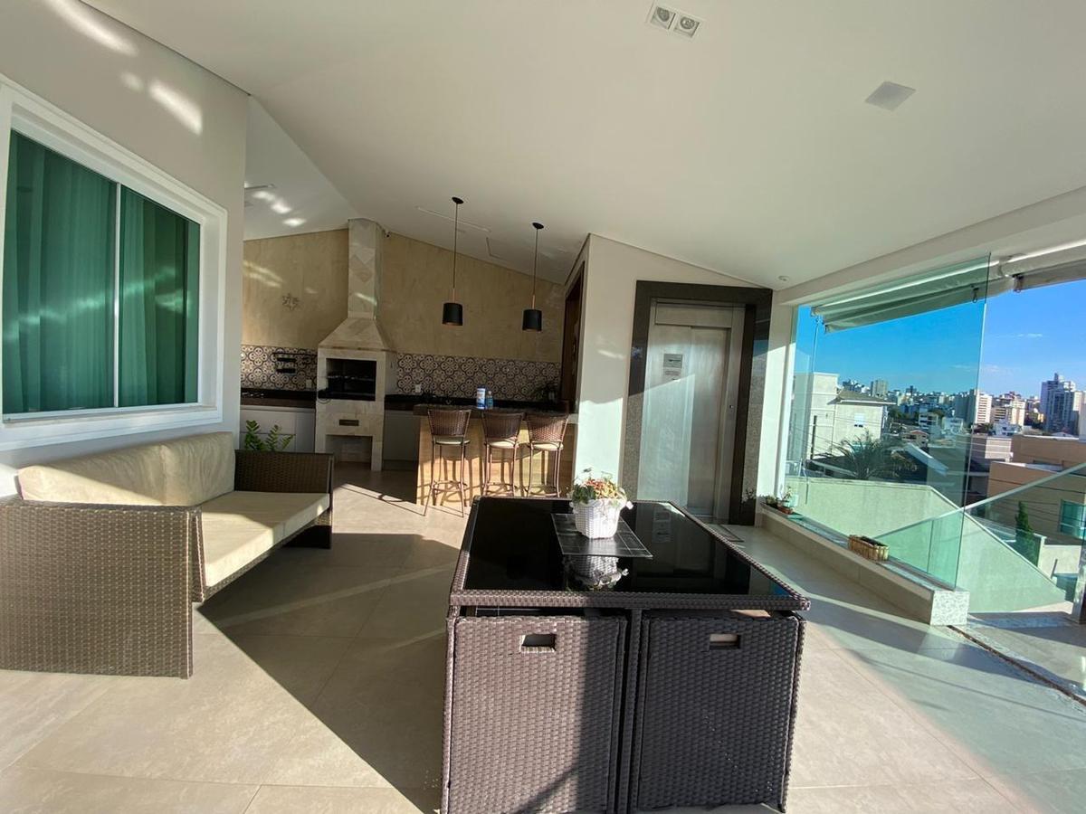 Casa, Paquetá, 3 Quartos, 4 Vagas, 2 Suítes