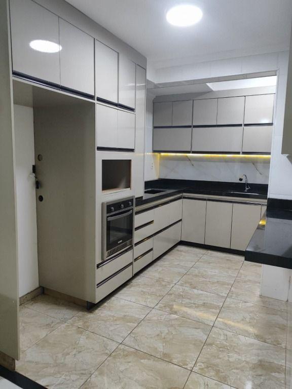 Casa, Vila Francisco de Moura, 2 Quartos, 1 Vaga