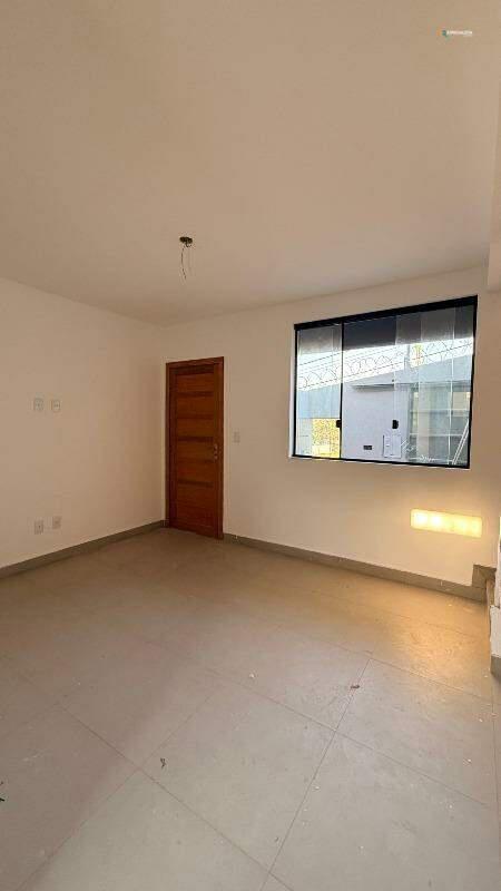 Casa, Novo Centro, 2 Quartos, 1 Vaga