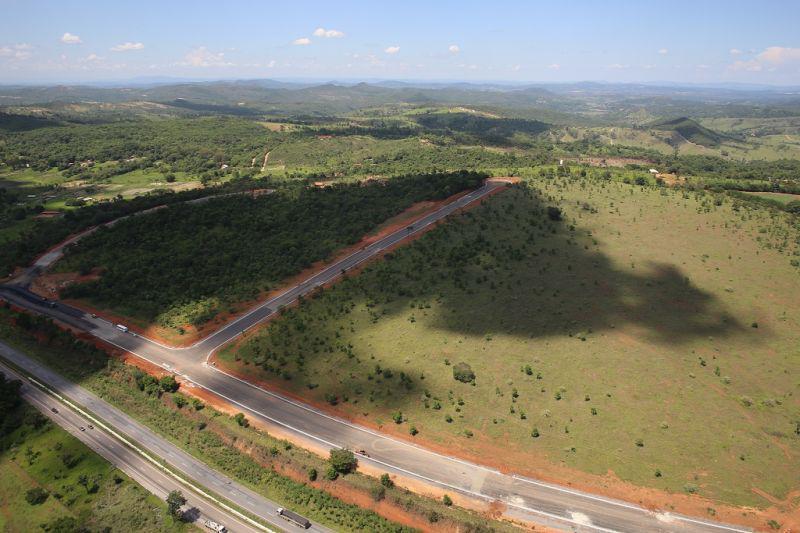 Lote, Universitário, 0 Quarto, 0 Vaga
