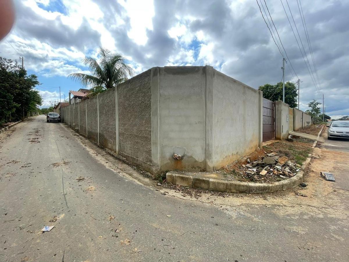Casa, Centro, 2 Quartos, 15 Vagas, 1 Suíte