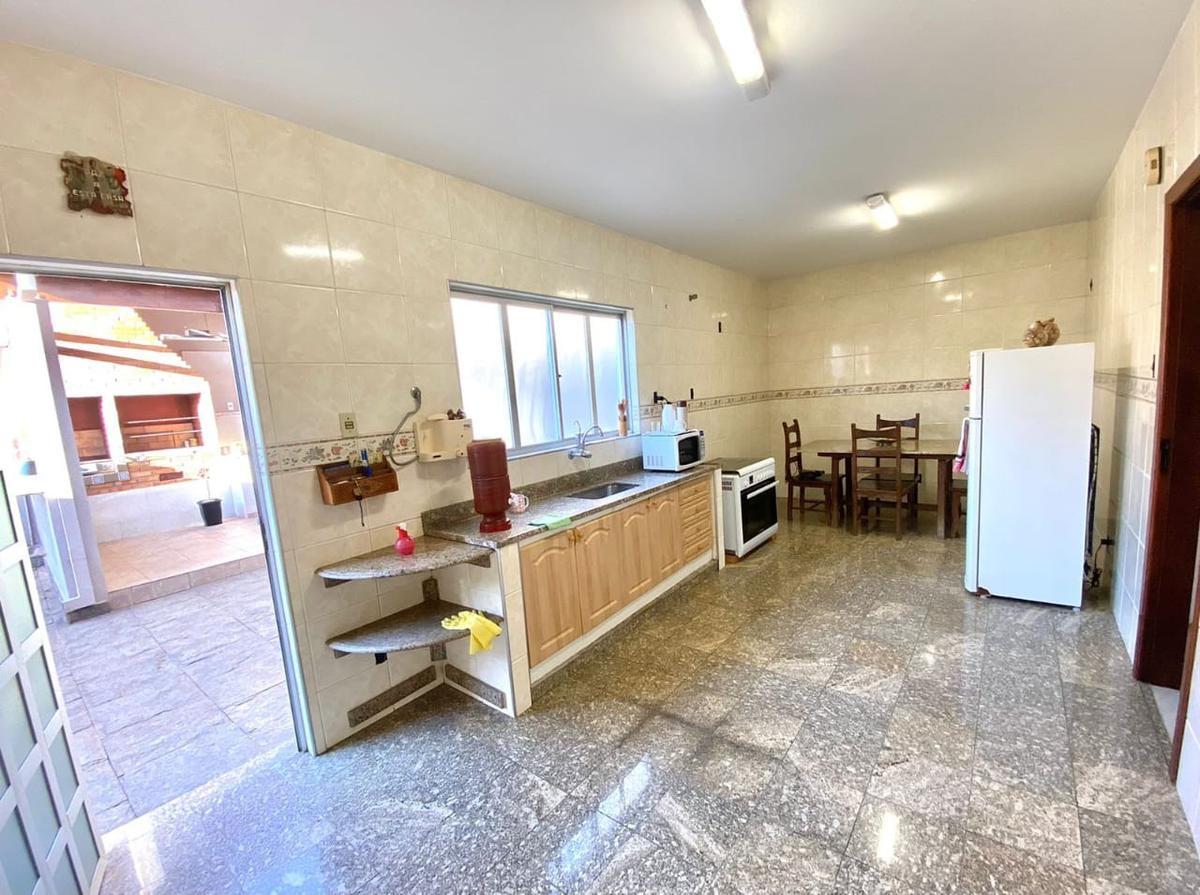 Casa, Caiçaras, 5 Quartos, 7 Vagas, 1 Suíte
