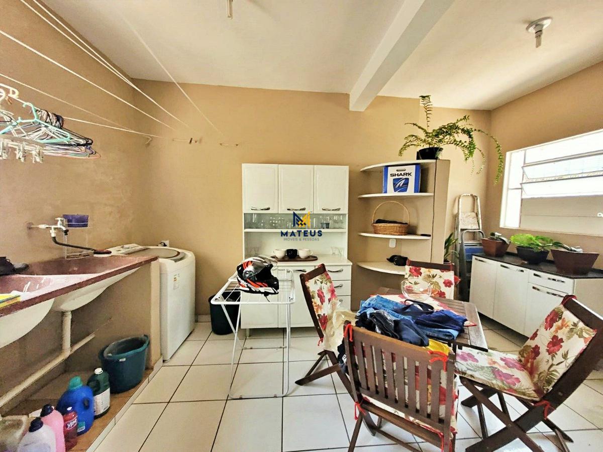 Casa, São Francisco, 4 Quartos, 7 Vagas