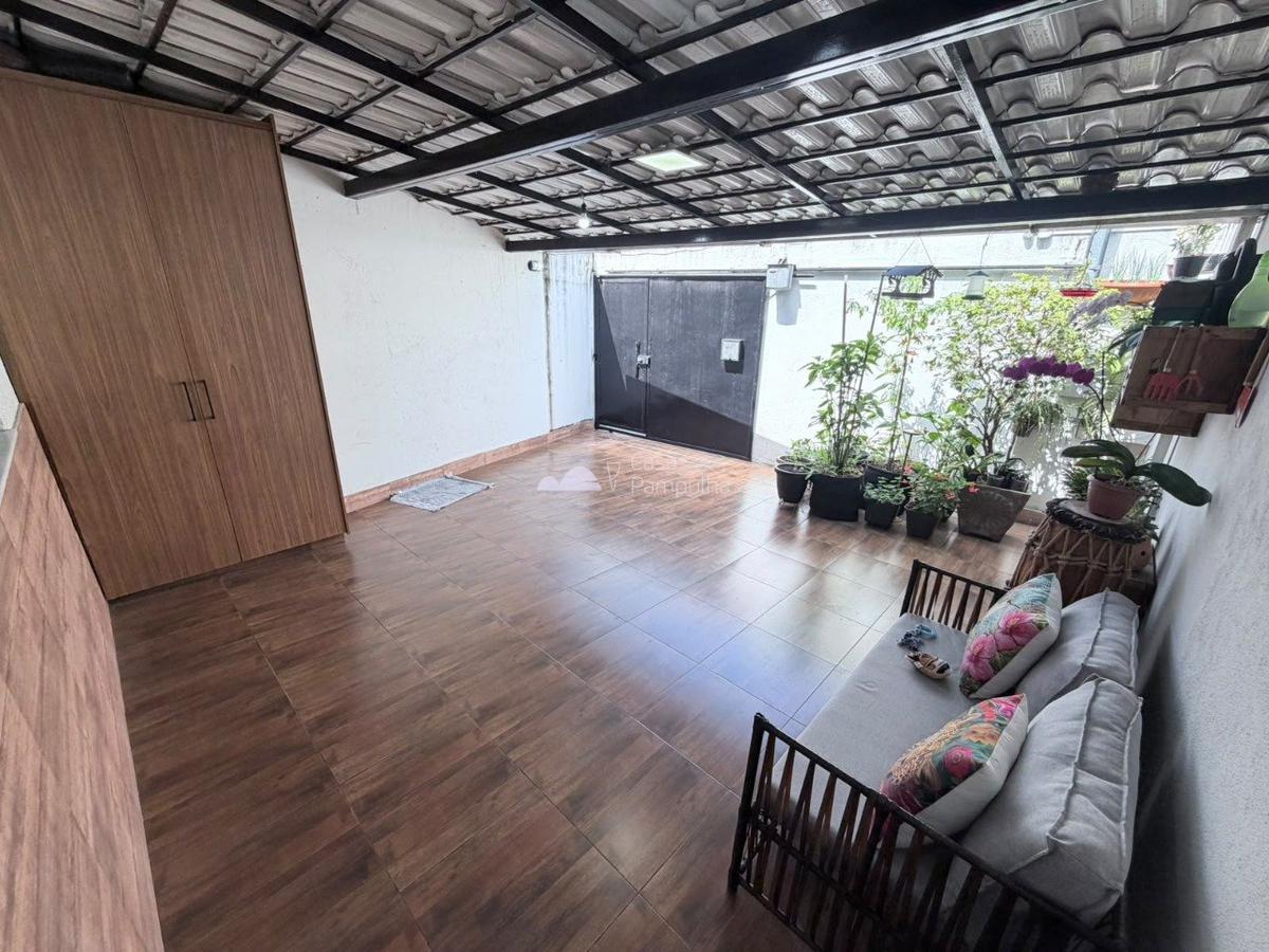 Casa, Santa Amélia, 2 Quartos, 1 Vaga, 2 Suítes