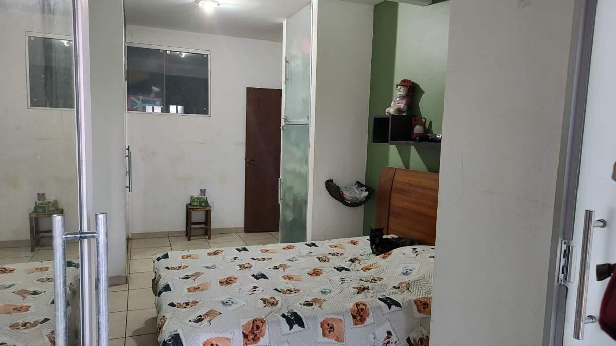 Casa, Estoril, 2 Quartos, 4 Vagas, 1 Suíte