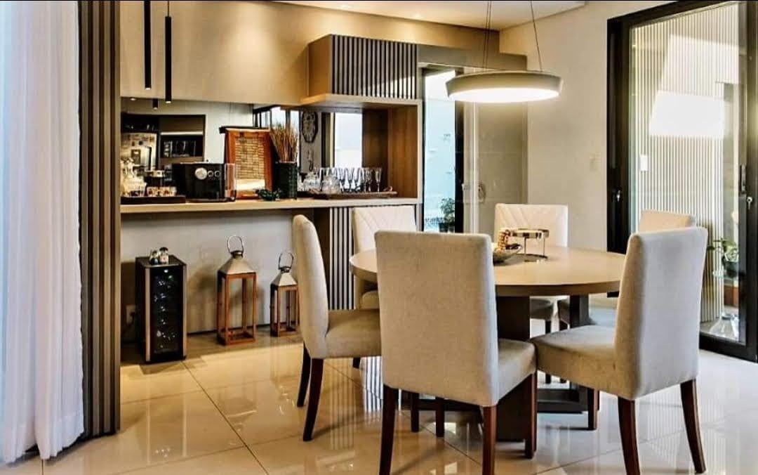 Casa, Centro, 4 Quartos, 3 Vagas