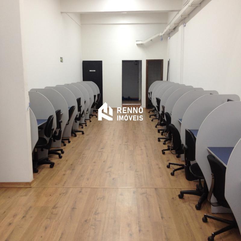 Sala, Santa Lúcia, 0 Quarto, 3 Vagas