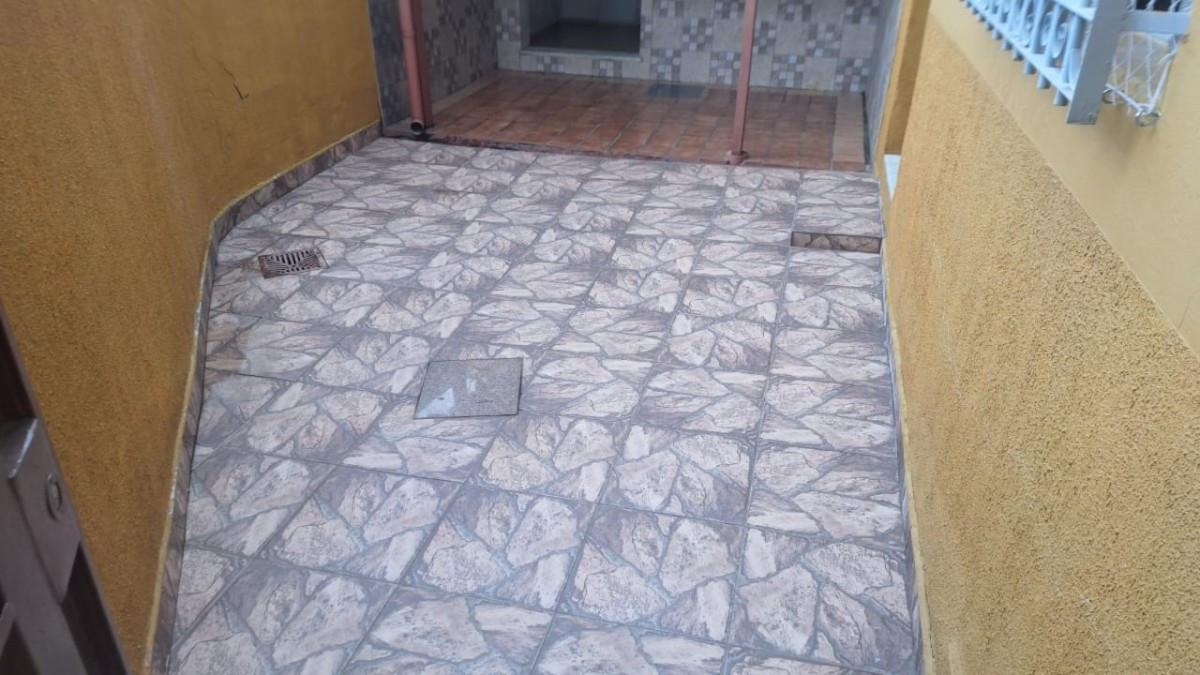 Casa, Cinquentenário, 1 Quarto, 0 Vaga