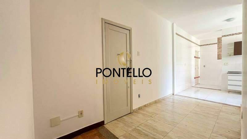 Apartamento, Floresta, 3 Quartos, 0 Vaga, 1 Suíte