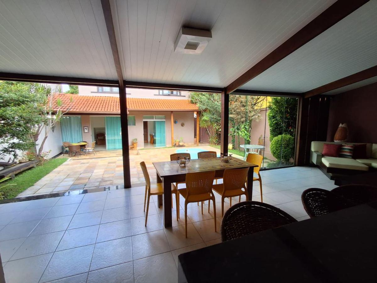 Casa, Itapoã, 5 Quartos, 3 Vagas, 2 Suítes