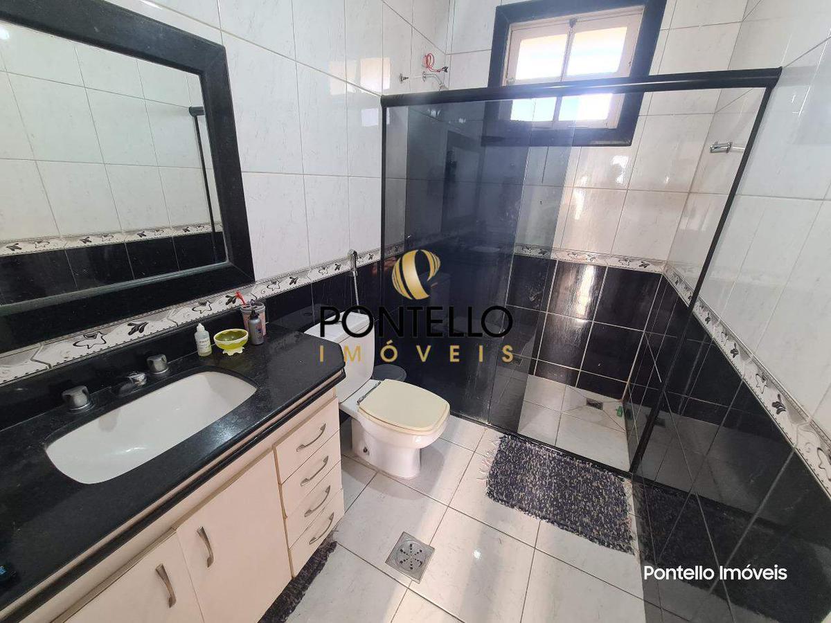 Casa, Cachoeirinha, 5 Quartos, 12 Vagas, 1 Suíte