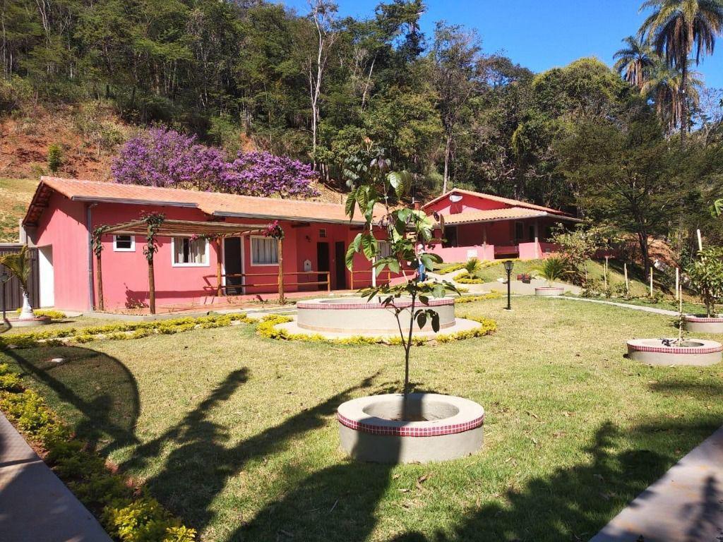 Fazenda, Ravena, 2 Quartos, 0 Vaga, 2 Suítes