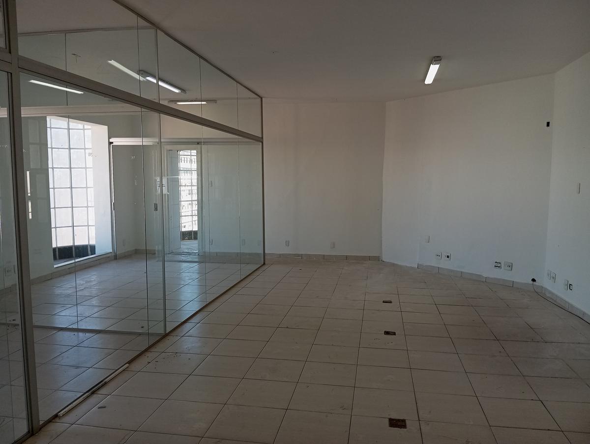 Sala, Centro