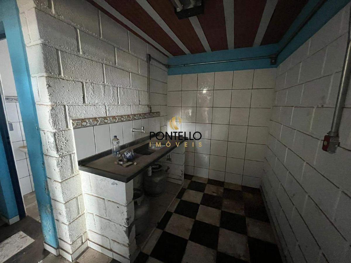 Galpão, Indústrias, 0 Quarto, 0 Vaga