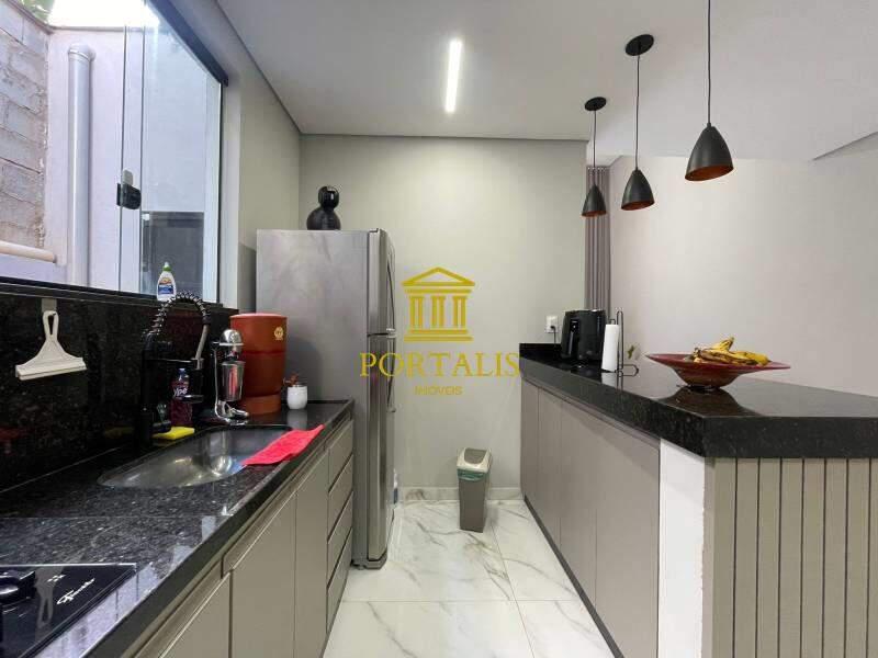Casa, Santa Efigênia, 3 Quartos, 2 Vagas, 1 Suíte