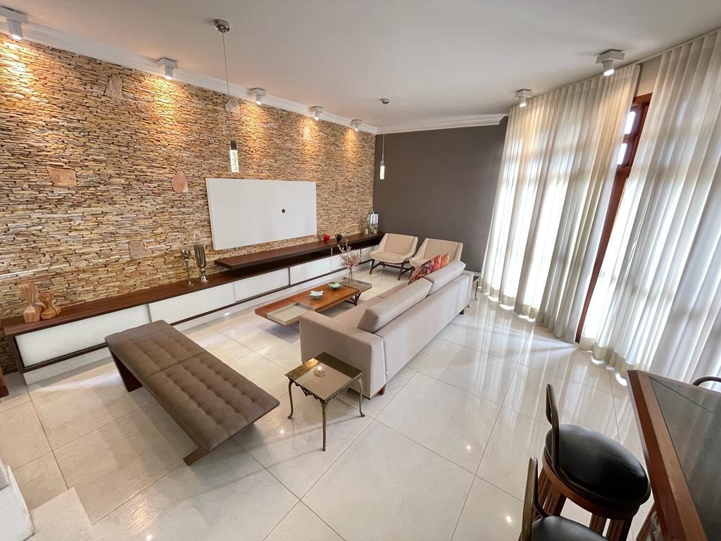 Casa, Bandeirantes (pampulha), 4 Quartos, 8 Vagas, 2 Suítes