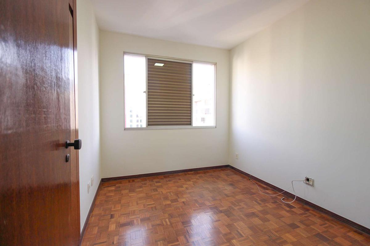 Apartamento, Funcionários, 4 Quartos, 2 Vagas, 1 Suíte
