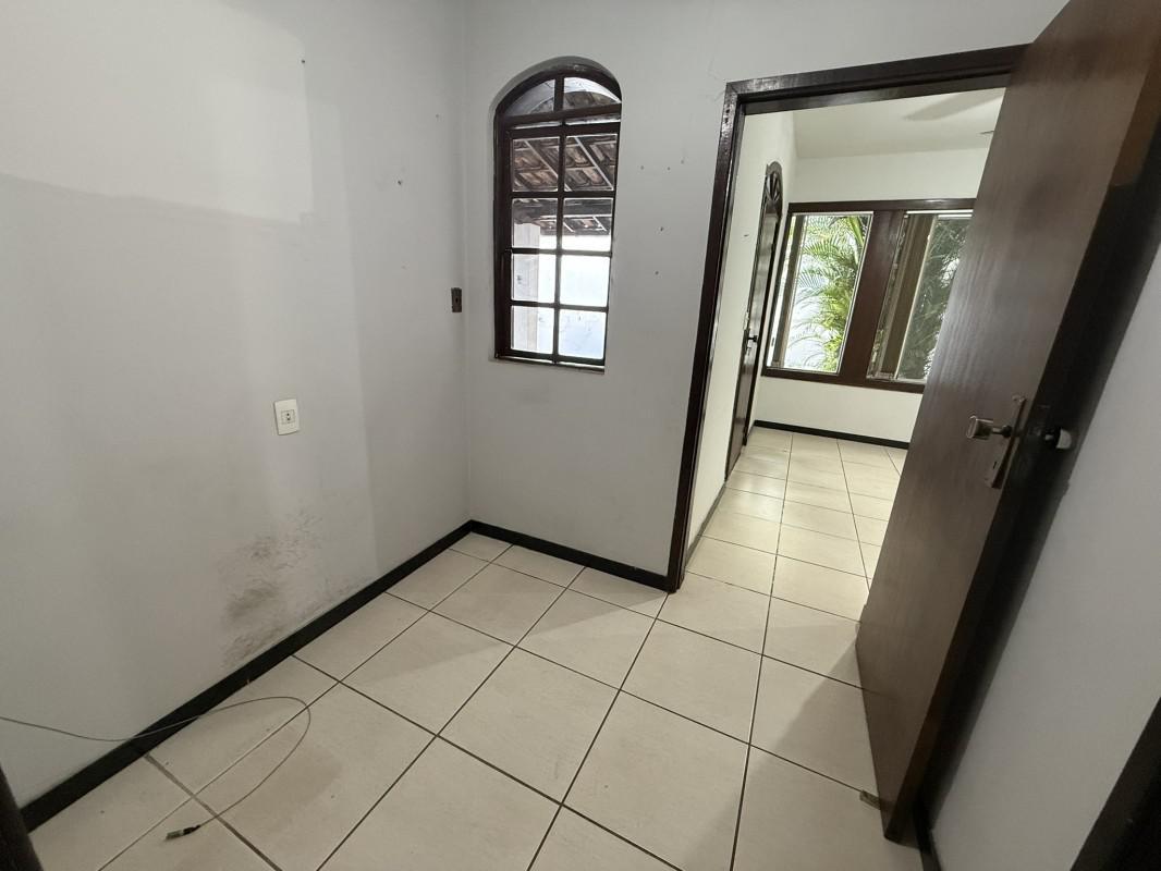 Casa, Filadélfia, 4 Quartos, 2 Vagas, 2 Suítes
